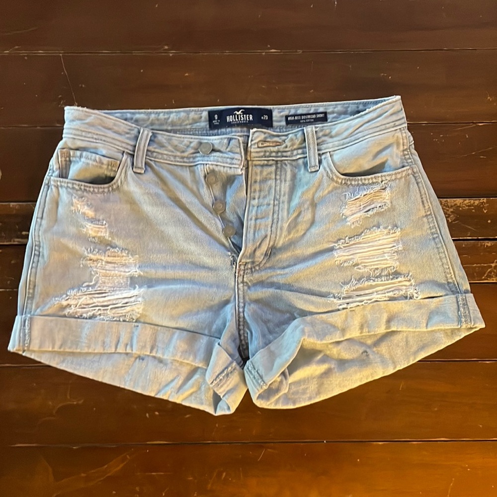 Hollister High Rise Boyfriend Shorts